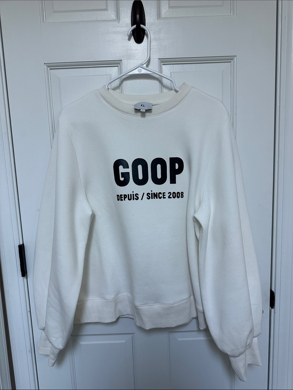 GOOP Cream Logo Crew Sweatshirt - L